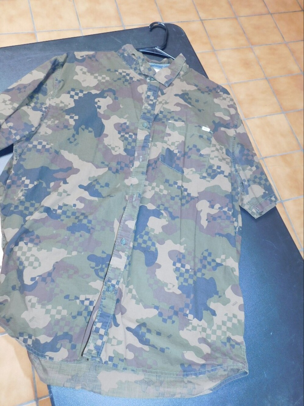 Vans Men's Camo Button-Down Shirt - Green Multi